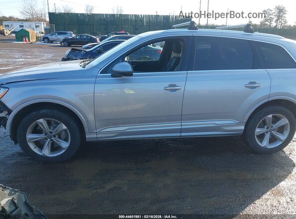 WA1AJAF74LD010081 2020 AUDI Q7 Silver 360 interior view