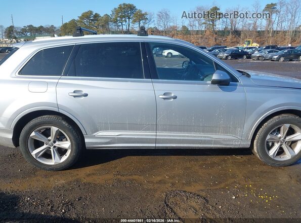 WA1AJAF74LD010081 2020 AUDI Q7 Silver Rear interior view