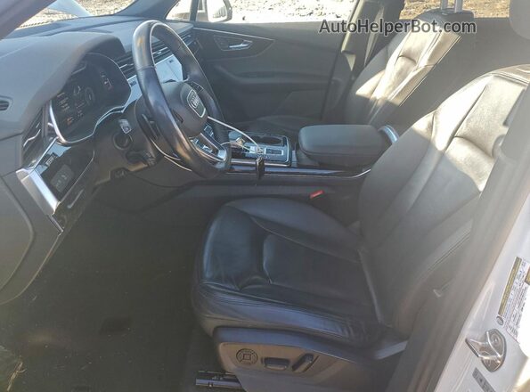 WA1AJBF76ND005635 2022 AUDI Q7 White წინა სალონის ხედი