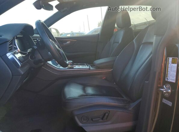 WA1AVAF15KD037157 2019 AUDI Q8 Black 