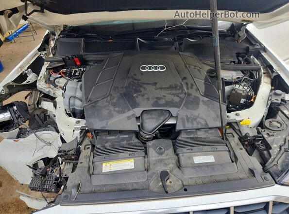 WA1AXAF72LD004925 2020 AUDI Q7 White Vista del compartimento del motor