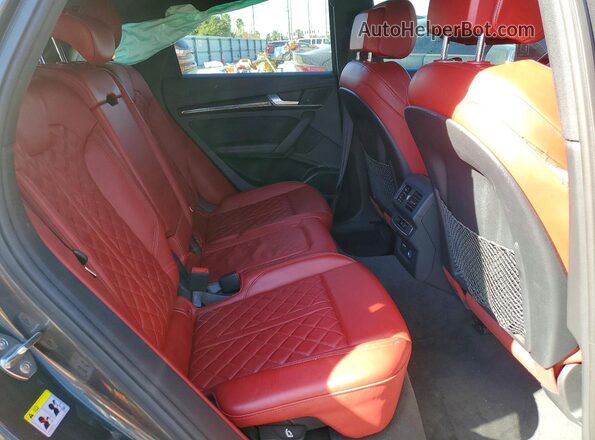 WA1B4AFY5L2120234 2020 AUDI SQ5 Gray Vista interior trasera