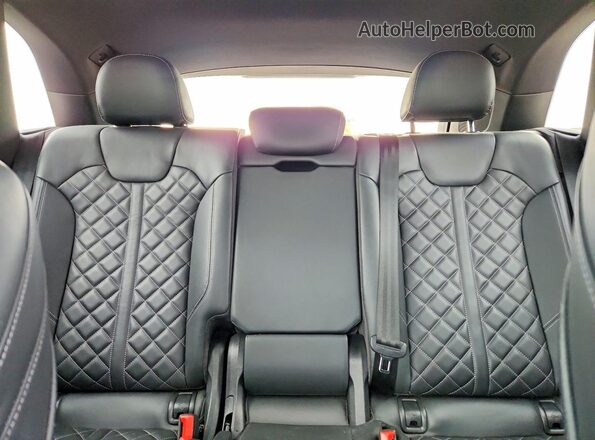 WA1B4AFY5M2032124 2021 AUDI SQ5 Black Rear seats view