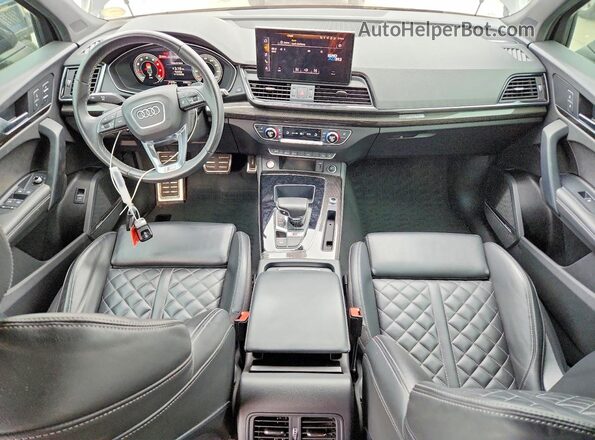 WA1B4AFY5M2032124 2021 AUDI SQ5 Black Dashboard view