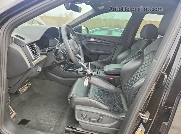 WA1B4AFY5M2032124 2021 AUDI SQ5 Black Front interior view
