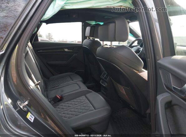 WA1B4AFY5R2046371 2024 AUDI SQ5 Gray VIN sticker view