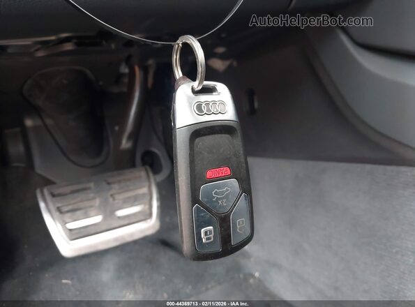 WA1B4AFY5R2046371 2024 AUDI SQ5 Gray Dashboard view