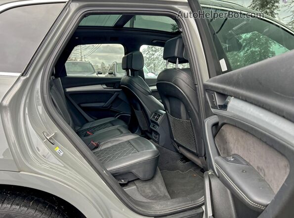 WA1B4AFYXK2022198 2019 AUDI SQ5 Gray Rear view