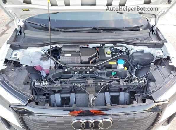 WA1B5BFZ0SP071912 2025 AUDI Q4 Белый 