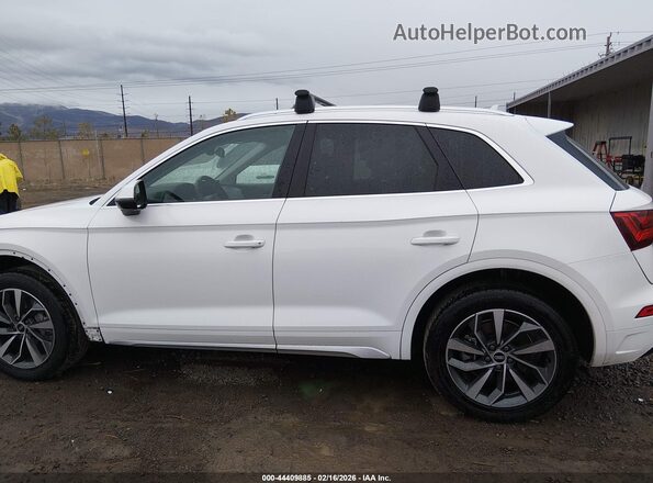 WA1BAAFY3M2020420 2021 AUDI Q5 White 