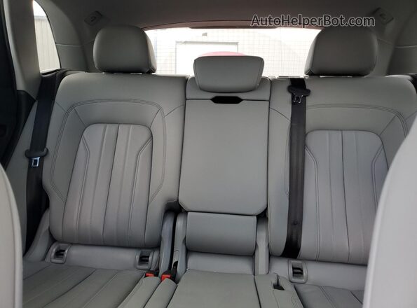 WA1BAAFY4M2133650 2021 AUDI Q5 Black 