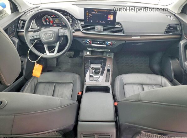 WA1BAAFY6M2069434 2021 AUDI Q5 White Widok deski rozdzielczej