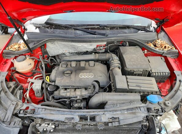 WA1BCCFS4JR021175 2018 AUDI Q3 Red Շարժիչի բաժամունքի տեսք