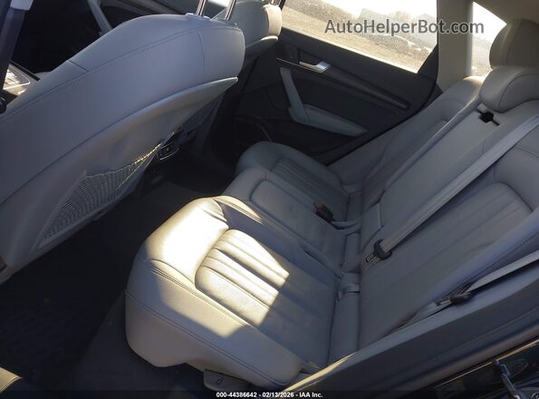 WA1BNBFY8J2040331 2018 AUDI Q5 Blue VIN կոդի պիտակի տեսք