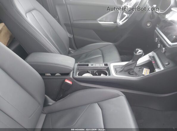 WA1BUCF36N1125905 2022 AUDI Q3 Blue Vista interior delantera
