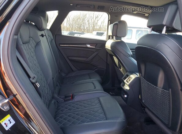 WA1C4AFY8R2005172 2024 AUDI SQ5 Black Rear seats view