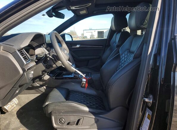WA1C4AFY8R2005172 2024 AUDI SQ5 Black Front interior view