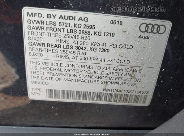 WA1C4AFYXK2124573 2019 AUDI SQ5 Black Շարժիչի բաժամունքի տեսք