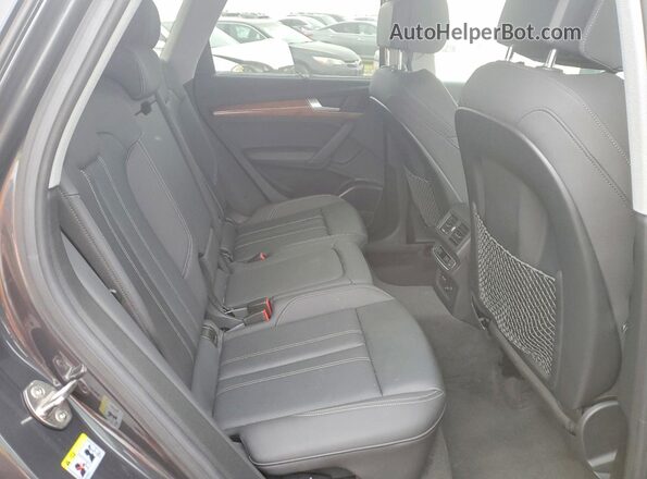 WA1CAAFY0M2040547 2021 AUDI Q5 Black 