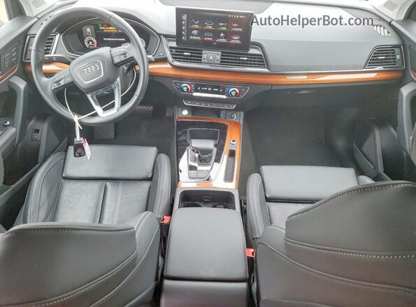 WA1CAAFY0M2040547 2021 AUDI Q5 Black 