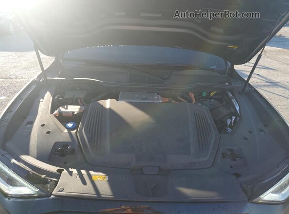 WA1CAAGE3RB013872 2024 AUDI Q8 Gray 