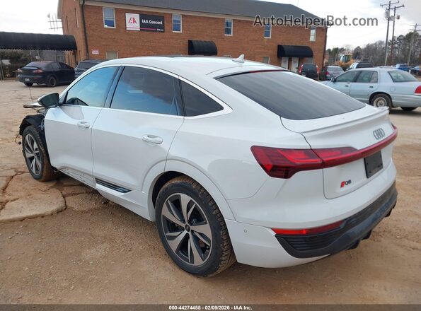 WA1CAAGE9RB036203 2024 AUDI Q8 E-TRON White Задня ліва чверть