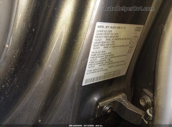 WA1CVAF10KD027354 2019 AUDI Q8 Gray Engine compartment view