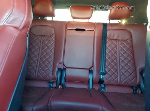 WA1CWBF19MD035118 2021 AUDI SQ8 Silver Rear seats view