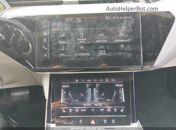WA1DAAGEXRB020824 2024 AUDI Q8 E-TRON Blue 
