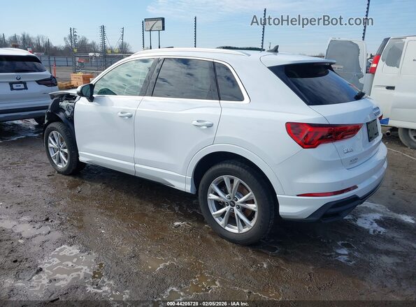 WA1DECF31R1081372 2024 AUDI Q3 White 