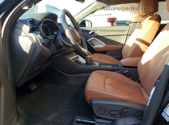 WA1DECF31R1207777 2024 AUDI Q3 Black Вид салону спереду