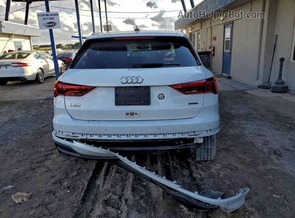 WA1DECF32R1028583 2024 AUDI Q3 White უკანა ხედი