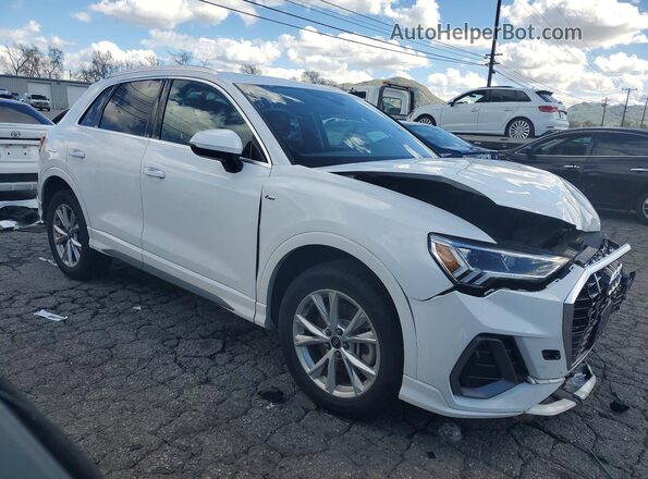 WA1DECF34P1115205 2023 AUDI Q3 White Delantero derecho