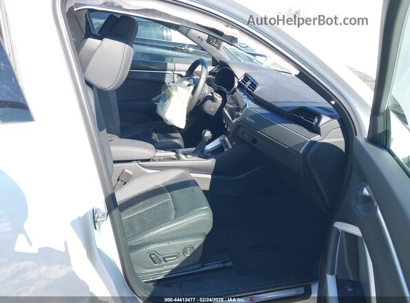 WA1DECF34R1163774 2024 AUDI Q3 Белый 