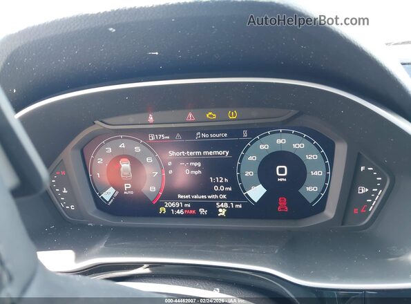 WA1DECF34R1171275 2024 AUDI Q3 Blue Widok tylnych siedzeń