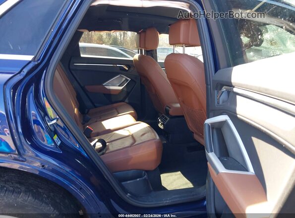 WA1DECF34R1171275 2024 AUDI Q3 Blue Widok naklejki z numerem VIN