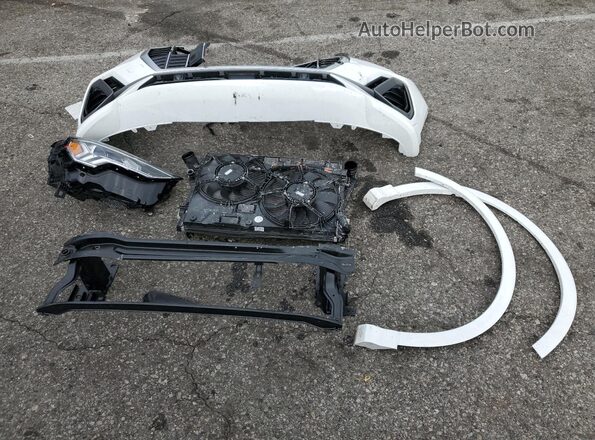 WA1DECF36R1128640 2024 AUDI Q3 White VIN կոդի պիտակի տեսք