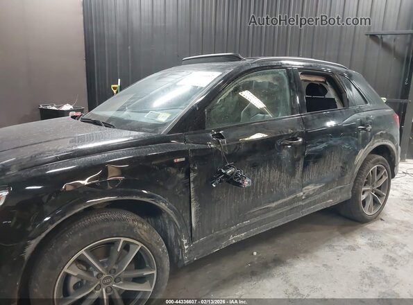WA1DECF38R1203886 2024 AUDI Q3 Black Вид спереду