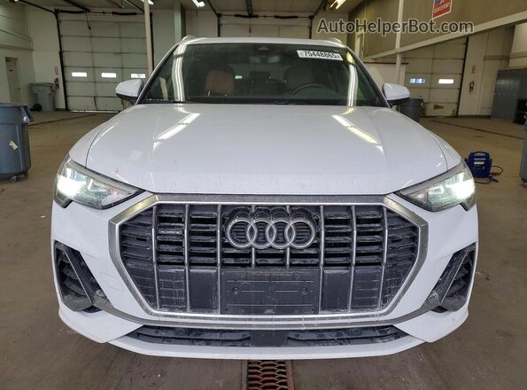WA1DECF39M1035717 2021 AUDI Q3 White Widok z przodu