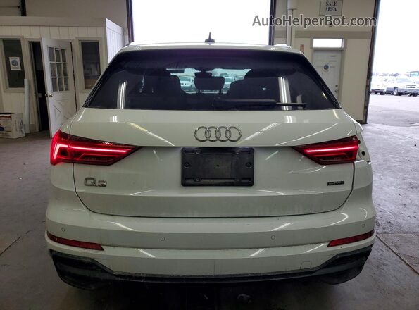 WA1DECF39M1035717 2021 AUDI Q3 White Widok z tyłu