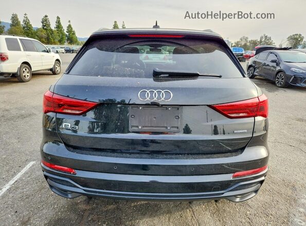 WA1DECF39N1028770 2022 AUDI Q3 Black 