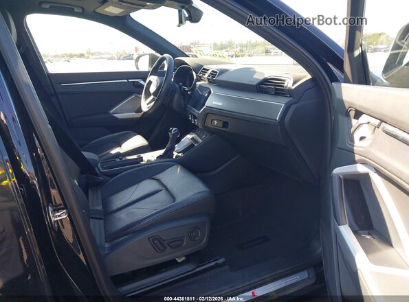 WA1DECF39R1130463 2024 AUDI Q3 Black Vista interior delantera