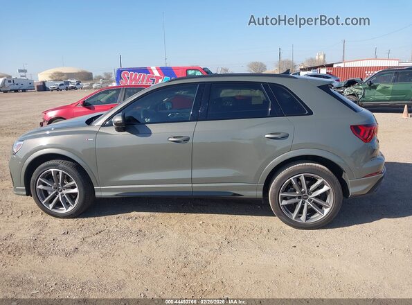 WA1DECF39S1036735 2025 AUDI Q3 Black Սալոնի 360 աստիճան տեսք