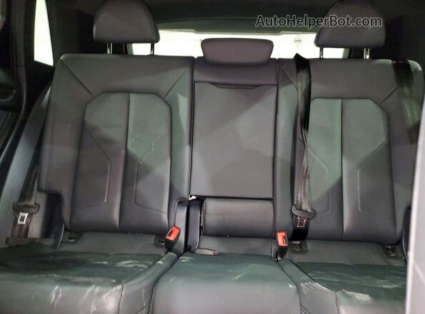 WA1DECF3XP1123728 2023 AUDI Q3 Orange უკანა სავარძლების ხედი
