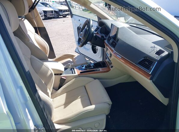 WA1E2AFY3M2043058 2021 AUDI Q5 White Vista interior delantera
