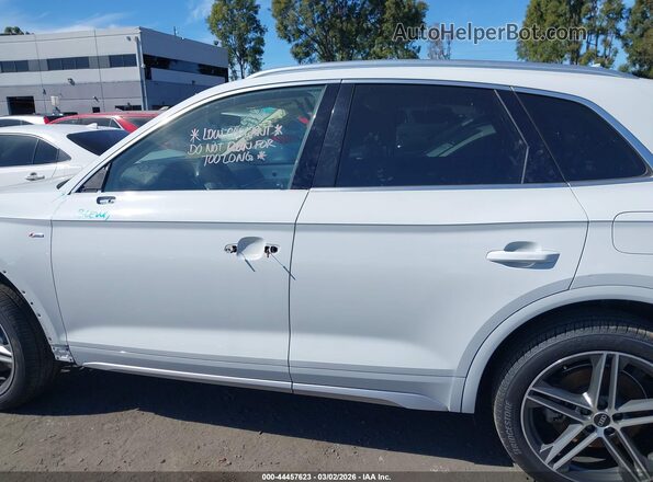 WA1E2AFY3M2043058 2021 AUDI Q5 White 