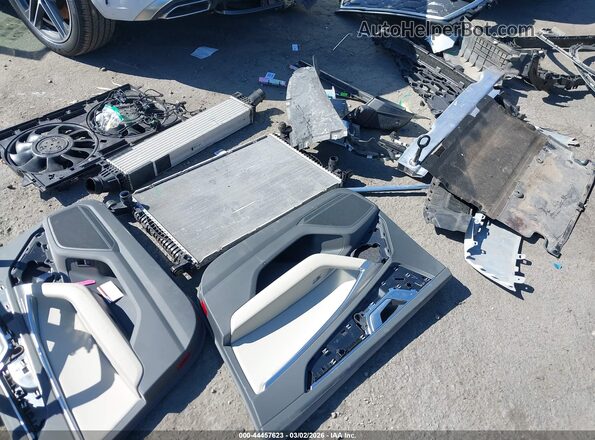 WA1E2AFY3M2043058 2021 AUDI Q5 White Vista del cuadro de instrumentos
