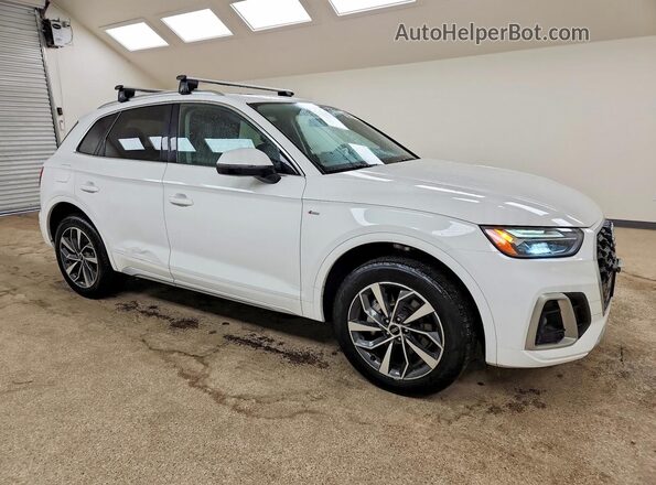 WA1EAAFY2R2083609 2024 AUDI Q5 White Front right
