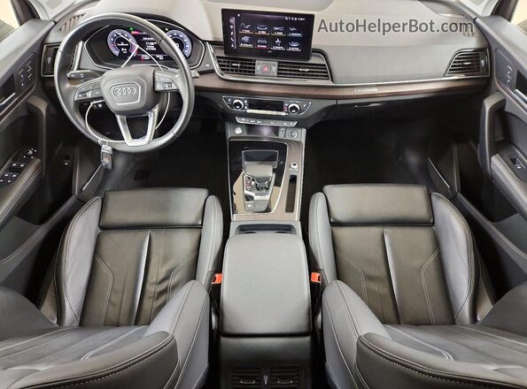 WA1EAAFY2R2083609 2024 AUDI Q5 White Dashboard view