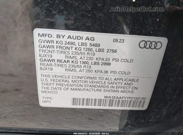 WA1EAAFY7P2162190 2023 AUDI Q5 Black Vista del compartimento del motor